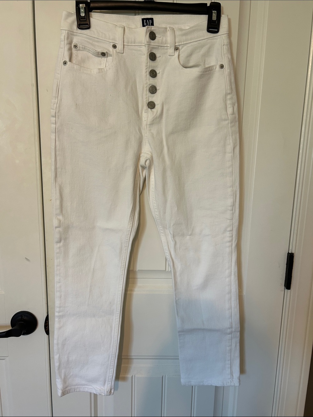 Women’s Gap white cigarette Jean 27/4p